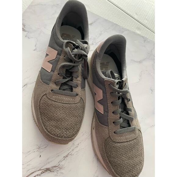 New Balance Sneakers Women’s Size: 6  Gray Pink Suede Running Shoes - Picture 7 of 12
